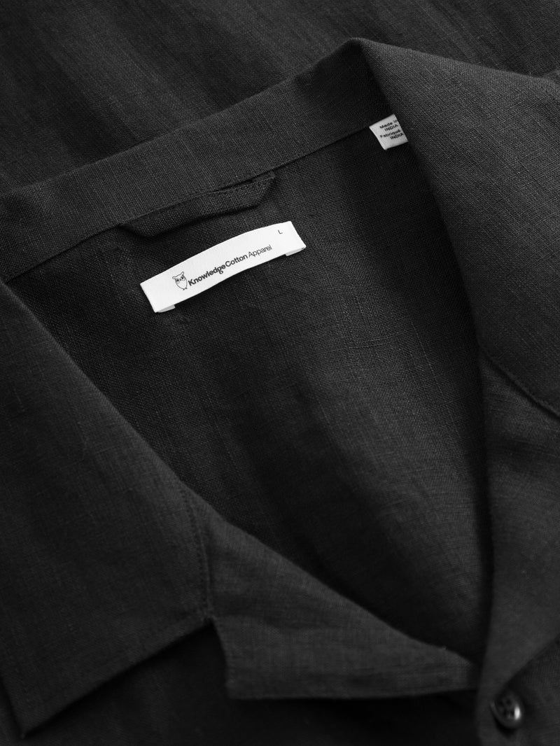 KnowledgeCotton Apparel - MEN Box fit short sleeved linen shirt Shirts 1300 Black Jet