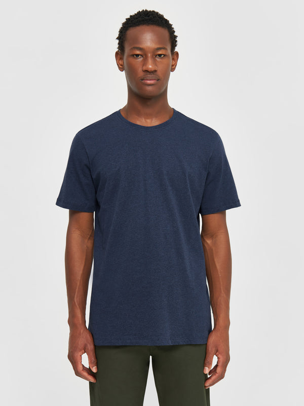 KnowledgeCotton Apparel - MEN Regular fit Basic tee T-shirts 1257 Insigna Blue melange